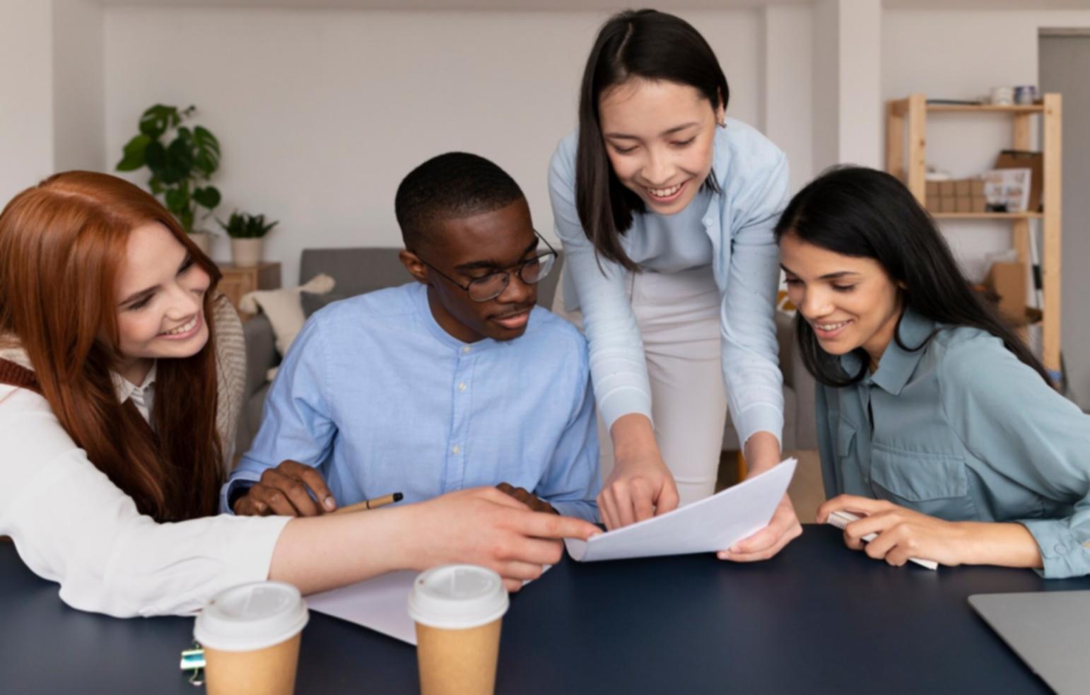 パートナーシップ成果を示すデータ分析画面