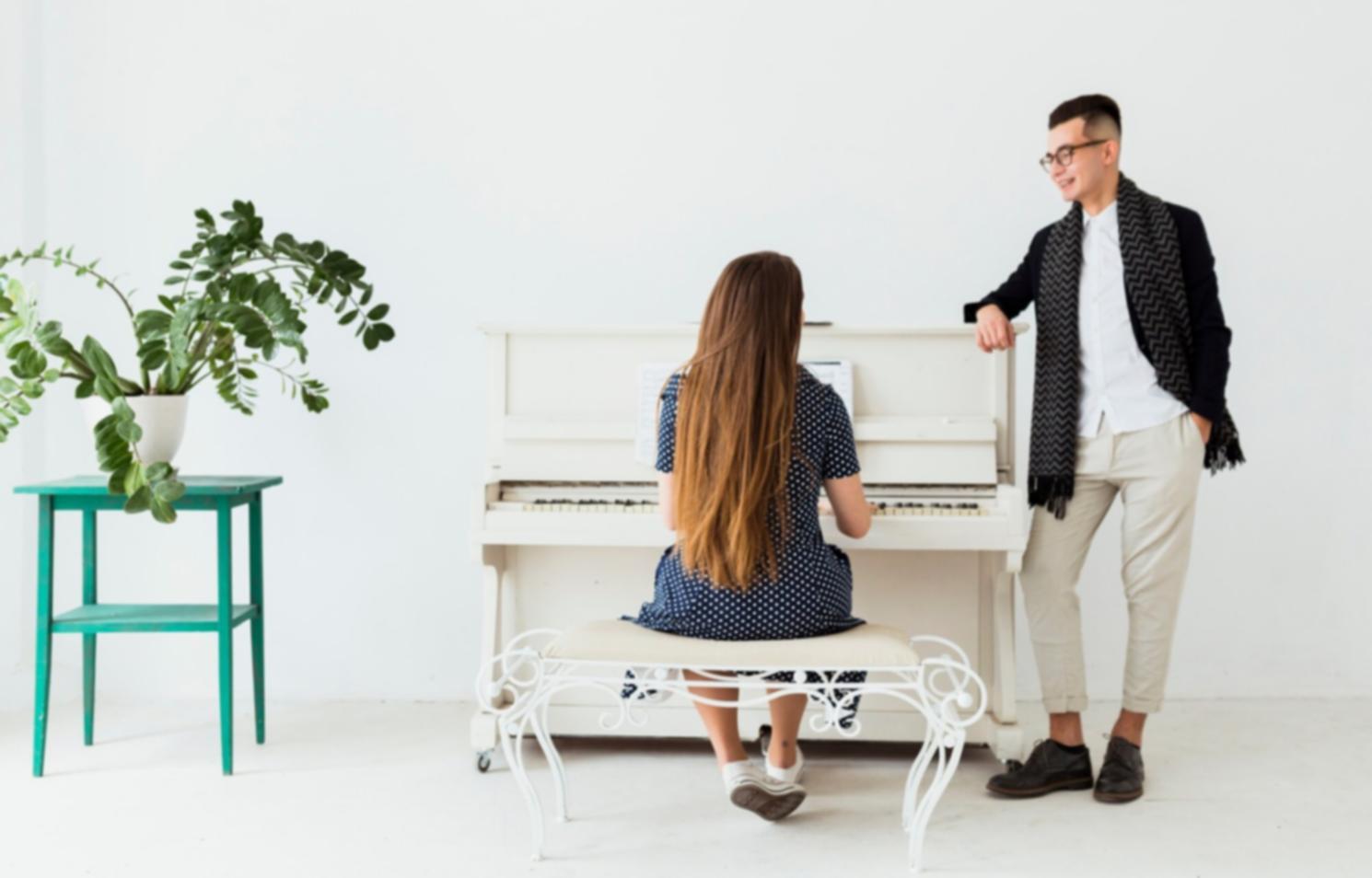 専門チームによる分析作業